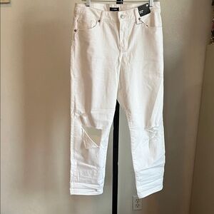 Express Women’s 8R White Boyfriend Fit Distressed Jeans NWT